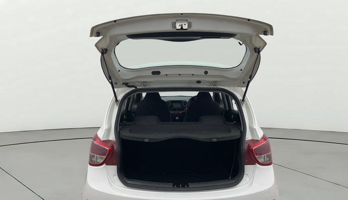 2016 Hyundai Grand i10 1.2 SPORTZ PRIME EDITION VTVT, Petrol, Manual, 36,860 km, Boot Door Open