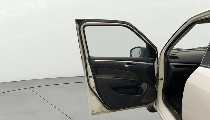 2015 Maruti Swift VDI ABS, Diesel, Manual, 79,433 km, LHS Front Door