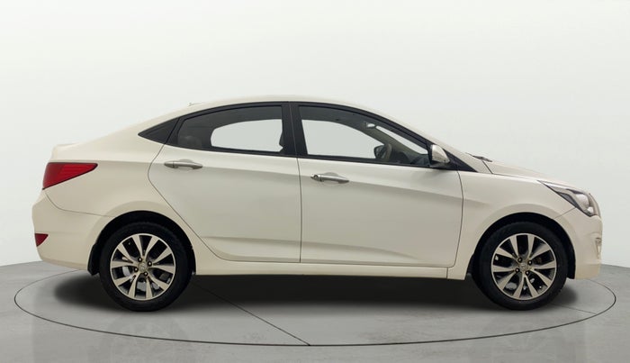 2017 Hyundai Verna 1.6 VTVT SX AT, Petrol, Automatic, 33,291 km, Right Side View