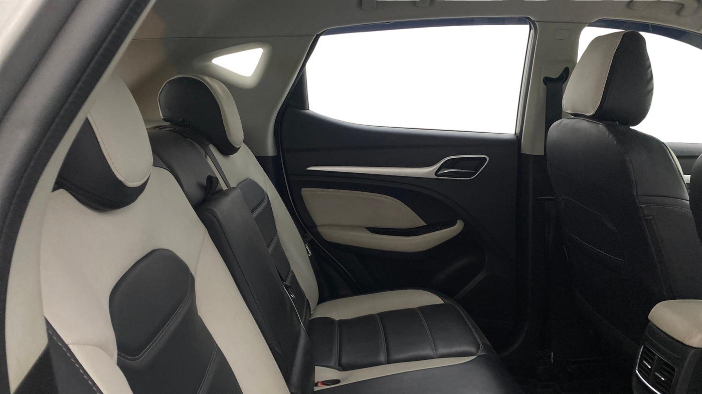 2022 MG ASTOR SUPER EX 1.5 MT, Petrol, Manual, 28,372 km, Right Side Rear Door Cabin