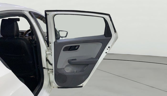 2021 Tata ALTROZ XM DIESEL, Diesel, Manual, 31,485 km, RHS Rear Door