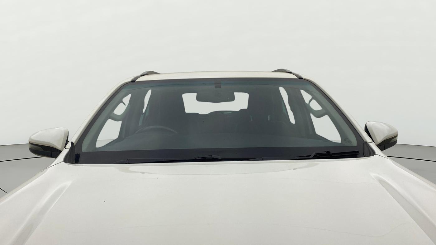 2023 Toyota Fortuner 4X2 AT 2.8 DIESEL, Diesel, Automatic, 50,235 km, Front Windshield