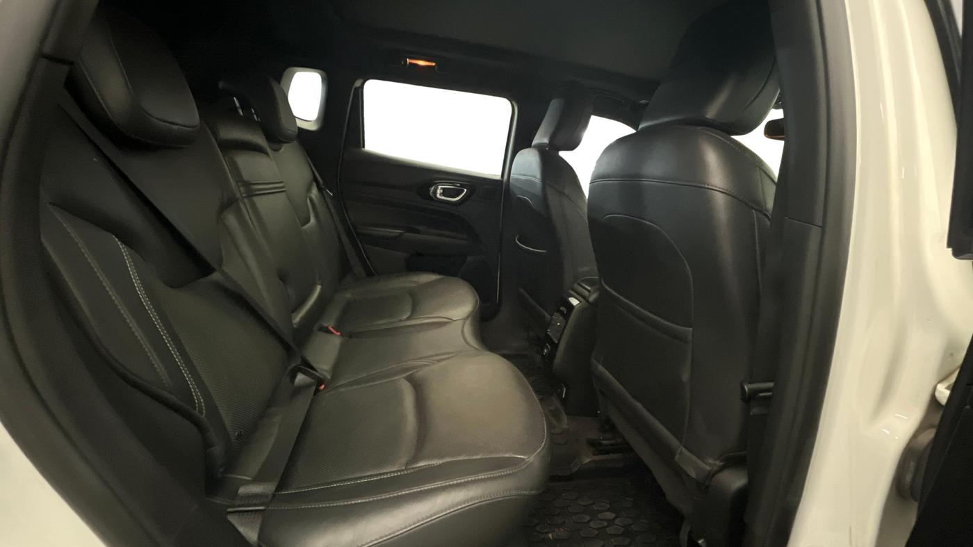 2021 Jeep Compass MODEL S (O) 1.4 PETROL DCT, Petrol, Automatic, 94,370 km, Right Side Rear Door Cabin