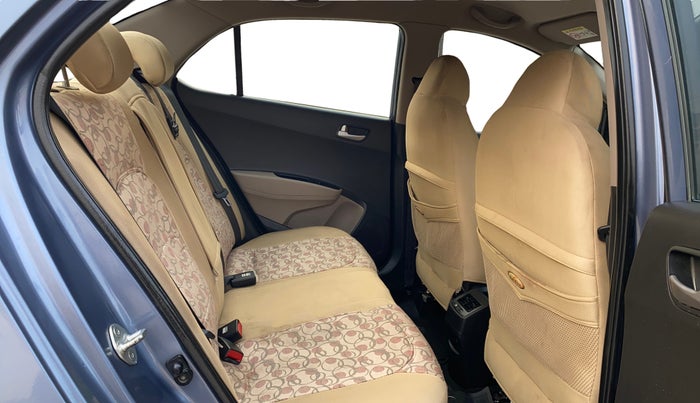 2014 Hyundai Xcent SX 1.2 (O), Petrol, Manual, 35,770 km, Right Side Rear Door Cabin