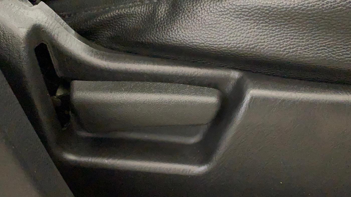 2023 Maruti Alto VXI PLUS, Petrol, Manual, 24,926 km, Driver Side Adjustment Panel