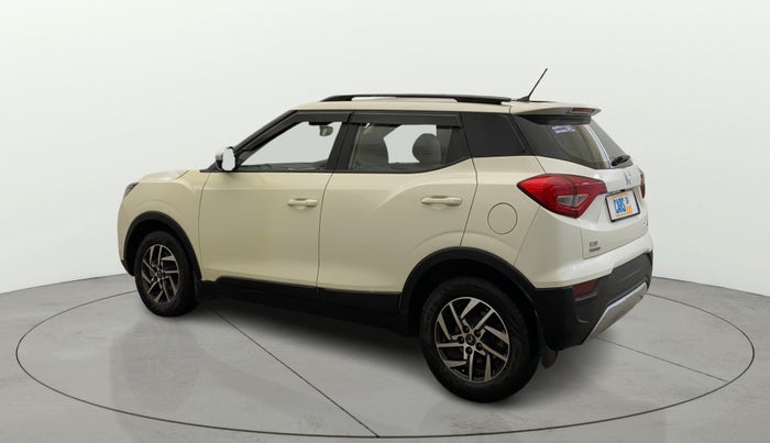 2022 Mahindra XUV300 W8 (O) 1.2 PETROL AMT, Petrol, Automatic, 39,378 km, Left Back Diagonal