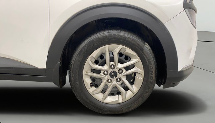 2023 KIA CARENS  PRESTIGE 1.5 TURBO PETROL IMT 7 STR , Petrol, Manual, 35,362 km, Right Front Wheel