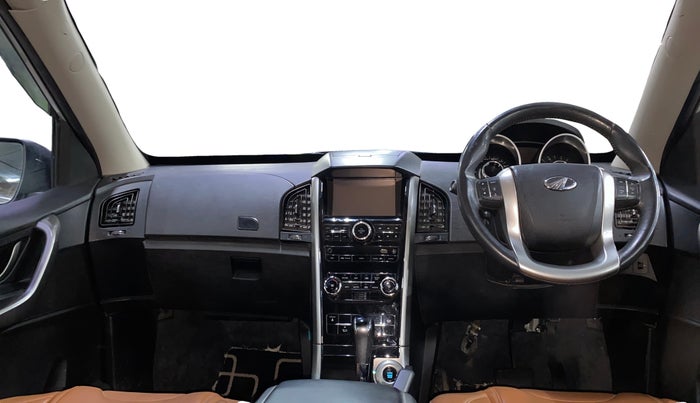 2018 Mahindra XUV500 W9 AT, Diesel, Automatic, 88,814 km, Dashboard