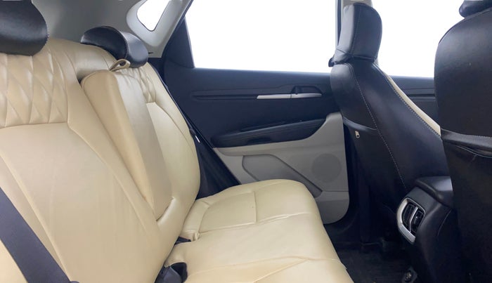 2020 KIA SONET HTX 1.0 IMT, Petrol, Manual, 17,258 km, Right Side Rear Door Cabin