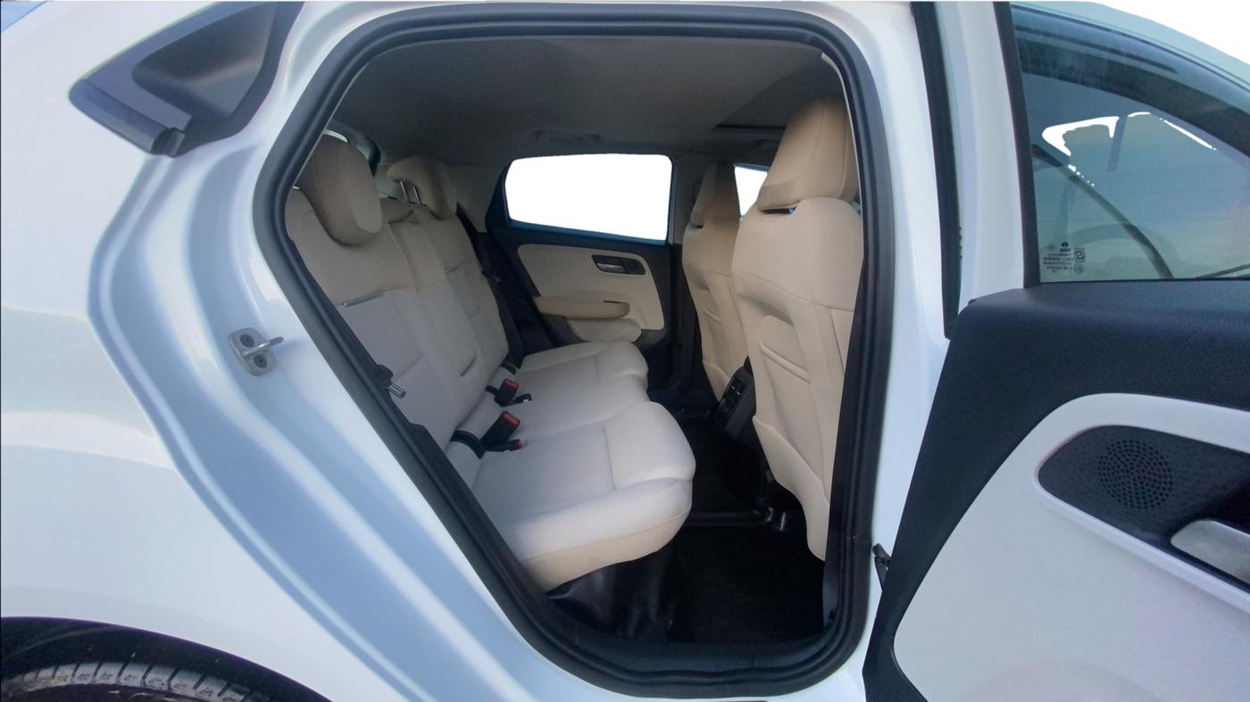 2026 Tata ALTROZ Accomplished S Petrol 5 MT, Petrol, Manual, 3,207 km, Right Side Rear Door Cabin