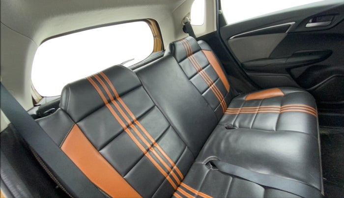 2018 Honda WR-V 1.5L I-DTEC VX MT, Diesel, Manual, 41,015 km, Right Side Rear Door Cabin