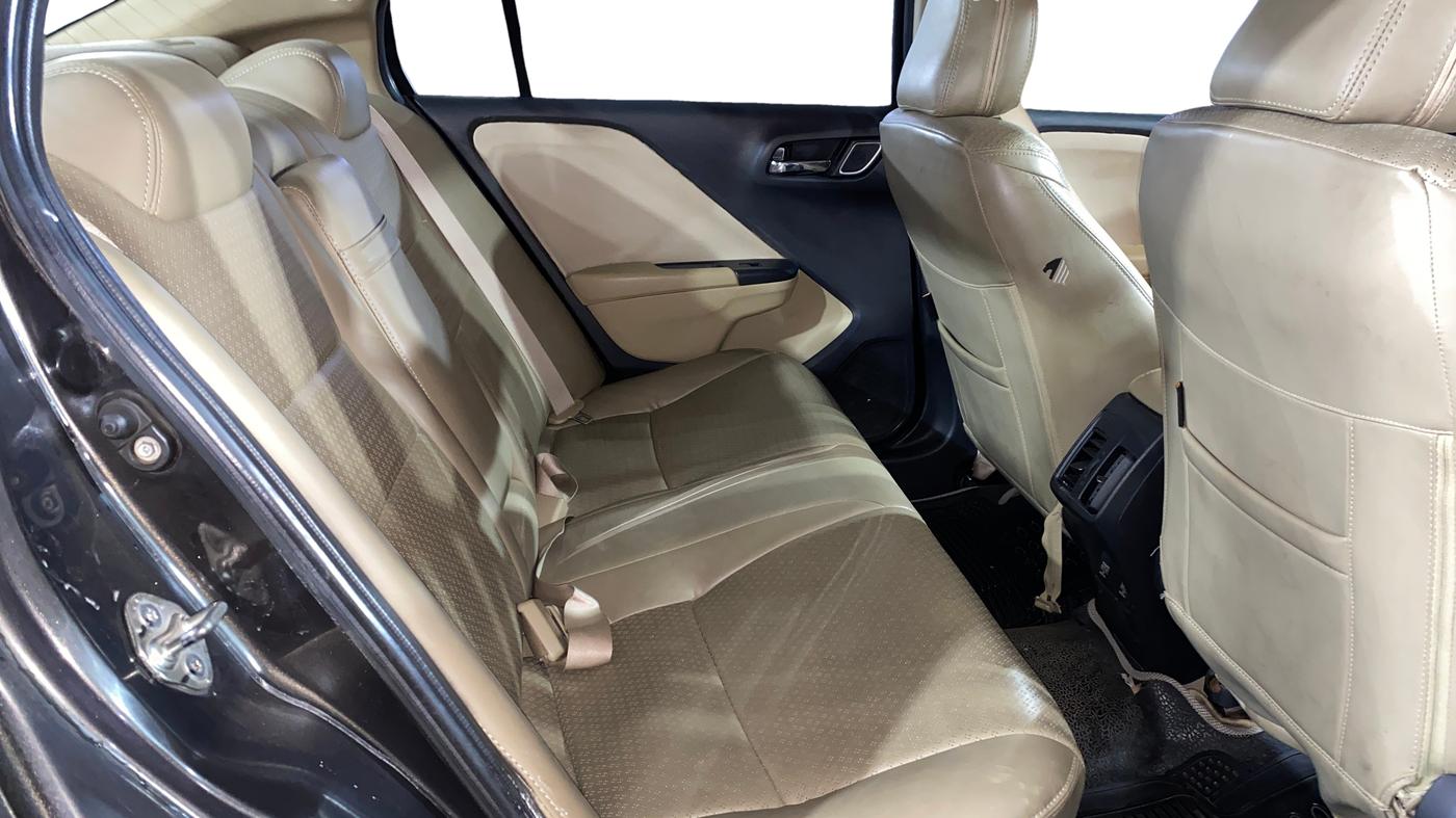 2017 Honda City 1.5L I-VTEC V MT, Petrol, Manual, 36,470 km, Right Side Rear Door Cabin