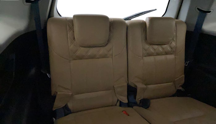 2021 Mahindra XUV500 W9 AT, Diesel, Automatic, 67,343 km, Third Seat Row ( optional )