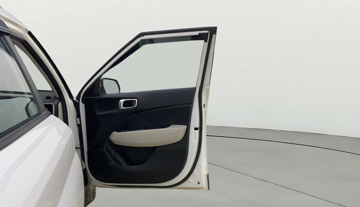 2023 Hyundai VENUE S(O) 1.2, Petrol, Manual, 39,081 km, RHS Front Door
