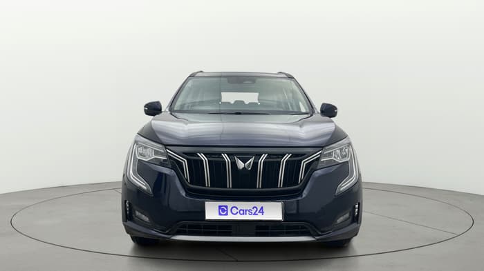 2022 Mahindra XUV700 AX 7 P AT 7 STR, Petrol, Automatic, 49,250 km, Front
