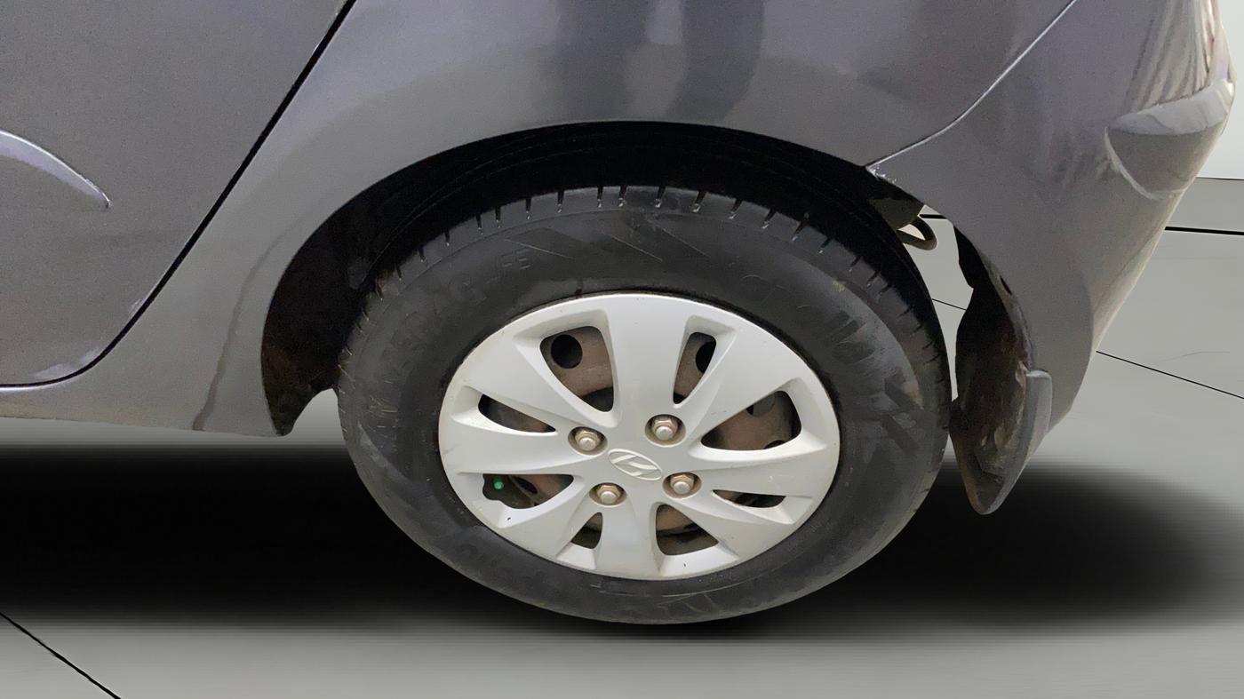 2013 Hyundai i10 SPORTZ 1.2, Petrol, Manual, 70,789 km, Left Rear Wheel