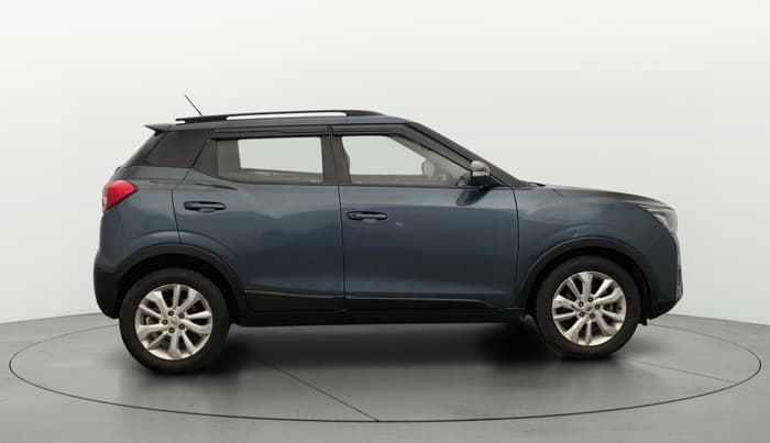 2021 Mahindra XUV300 W8 1.5 DIESEL, Diesel, Manual, 92,815 km, Right Side View