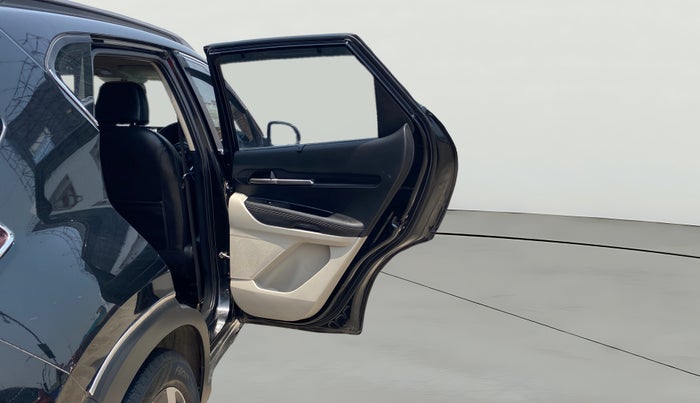 2023 KIA SONET HTX 1.5D IMT, Diesel, Manual, 64,299 km, RHS Rear Door