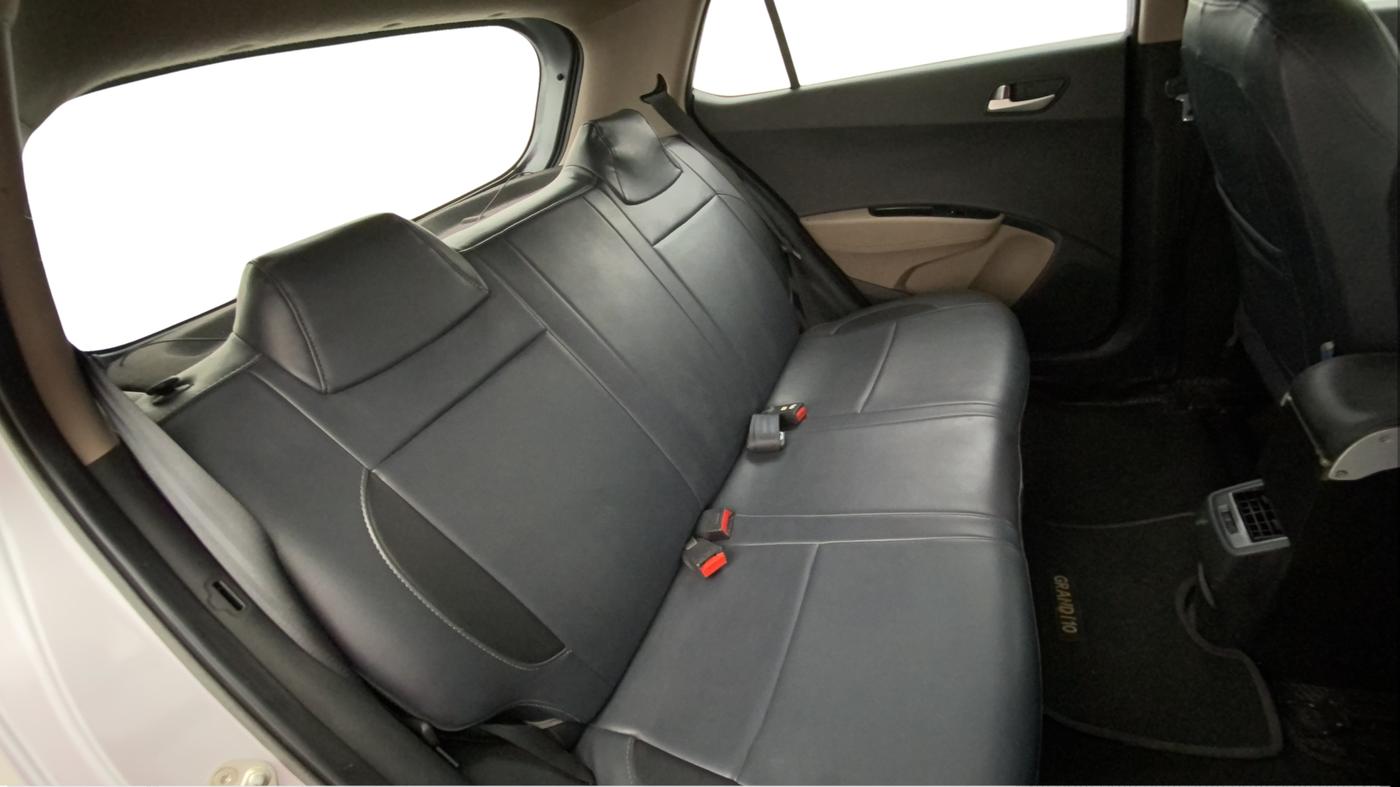 2019 Hyundai Grand i10 SPORTZ 1.2 KAPPA VTVT, Petrol, Manual, 67,982 km, Right Side Rear Door Cabin