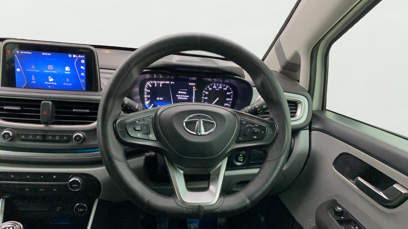 2020 Tata ALTROZ XZ DIESEL, Diesel, Manual, 1,43,911 km, Steering Wheel Close Up