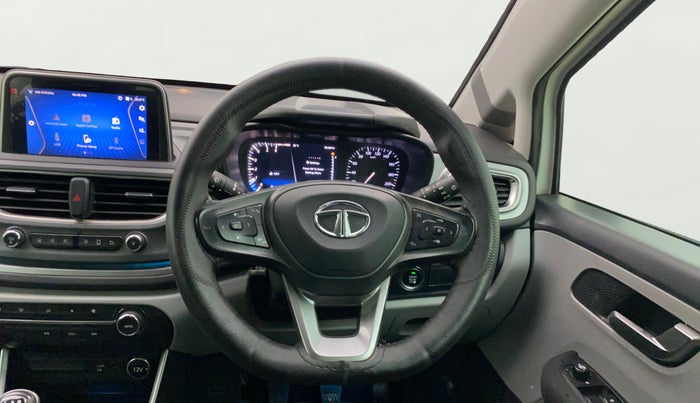 2020 Tata ALTROZ XZ DIESEL, Diesel, Manual, 1,43,911 km, Steering Wheel Close Up