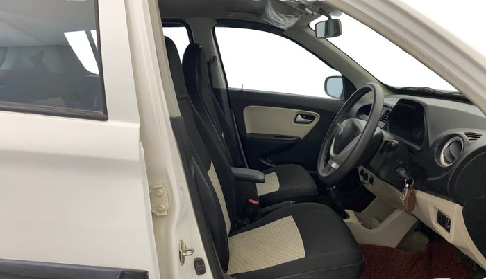 2021 Maruti Alto VXI, Petrol, Manual, 1,37,679 km, Right Side Front Door Cabin