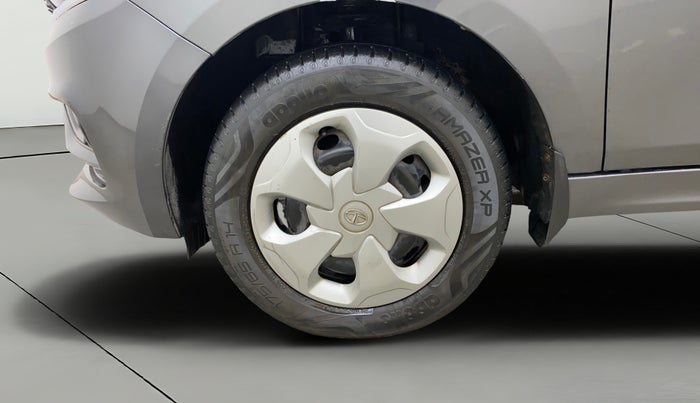2022 Tata Tiago XT (O) PETROL, Petrol, Manual, 26,015 km, Left Front Wheel