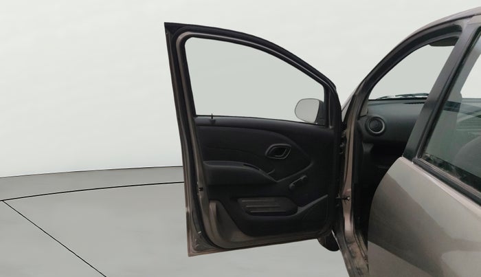 2018 Datsun Redi Go A, Petrol, Manual, 38,654 km, LHS Front Door