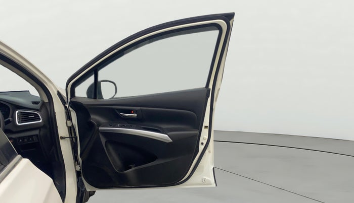 2017 Maruti S Cross ALPHA 1.3, Diesel, Manual, 87,011 km, RHS Front Door