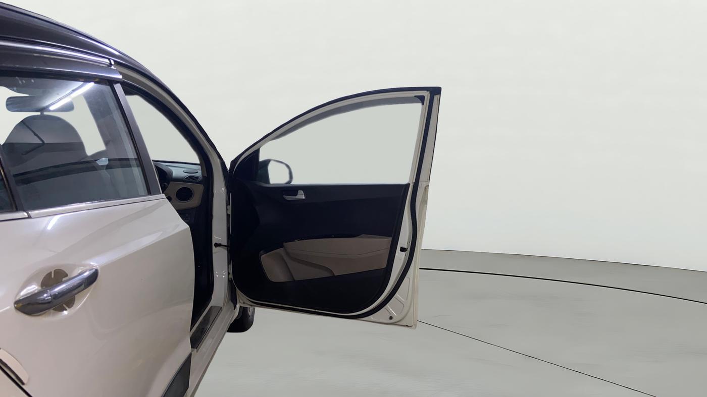 2016 Hyundai Grand i10 ASTA (O) AT 1.2 KAPPA VTVT, Petrol, Automatic, 52,189 km, RHS Front Door