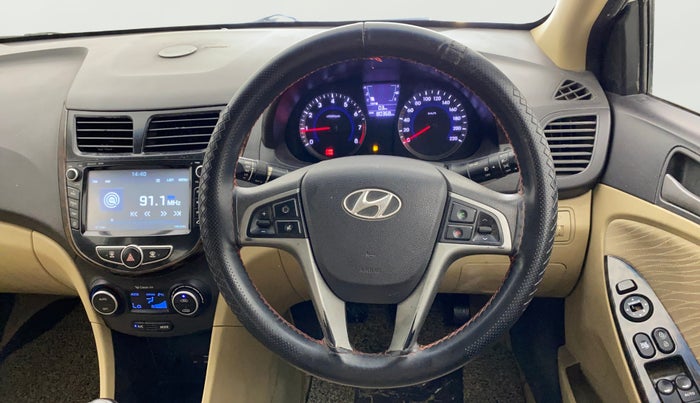 2016 Hyundai Verna 1.6 VTVT SX, CNG, Manual, 80,368 km, Steering Wheel Close Up