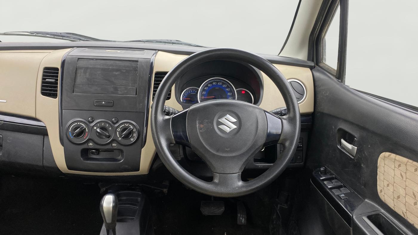 2018 Maruti Wagon R 1.0 VXI AMT, Petrol, Automatic, 45,777 km, Steering Wheel Close Up