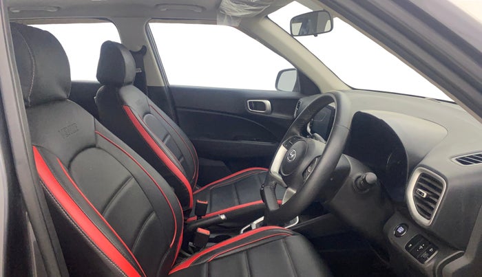 2021 Hyundai VENUE SX 1.5 (O) EXECUTIVE CRDI, Diesel, Manual, 47,419 km, Right Side Front Door Cabin