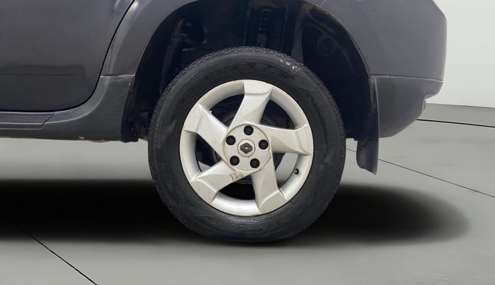 2015 Renault Duster 85 PS RXL DIESEL, Diesel, Manual, 1,25,755 km, Left Rear Wheel
