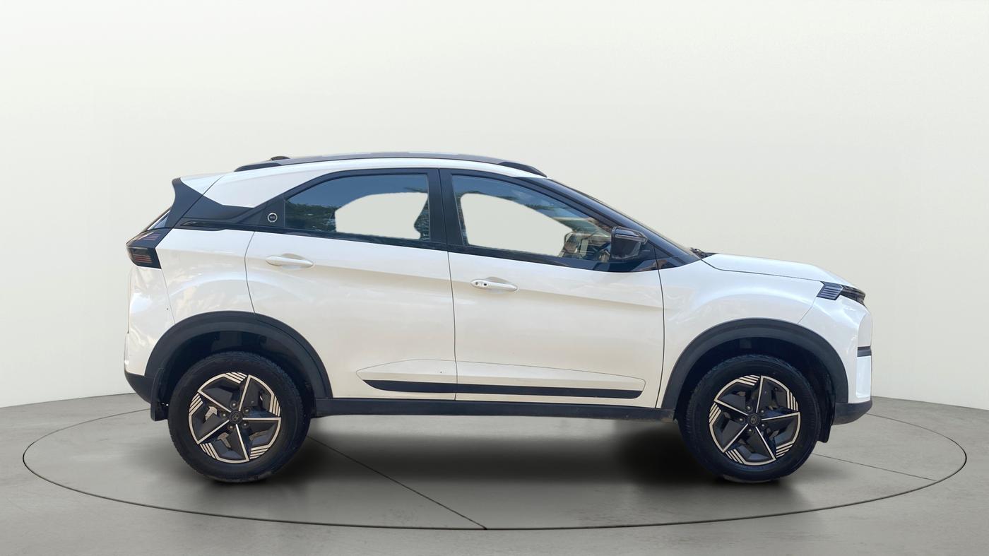 2024 Tata NEXON CREATIVE PLUS 1.2 REVOTRON 6 AMT, Petrol, Automatic, 64,944 km, Right Side View