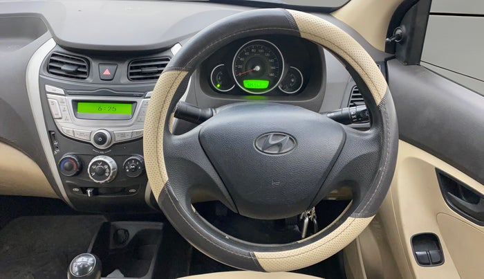 2014 Hyundai Eon MAGNA +, Petrol, Manual, 92,522 km, Steering Wheel Close Up