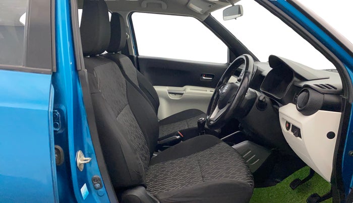 2020 Maruti IGNIS ZETA 1.2, CNG, Manual, 1,23,362 km, Right Side Front Door Cabin