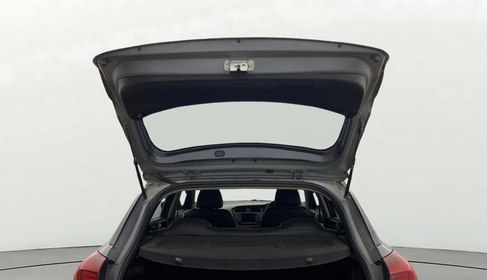 2020 Hyundai Elite i20 SPORTZ PLUS 1.2, Petrol, Manual, 61,538 km, Boot Door Open