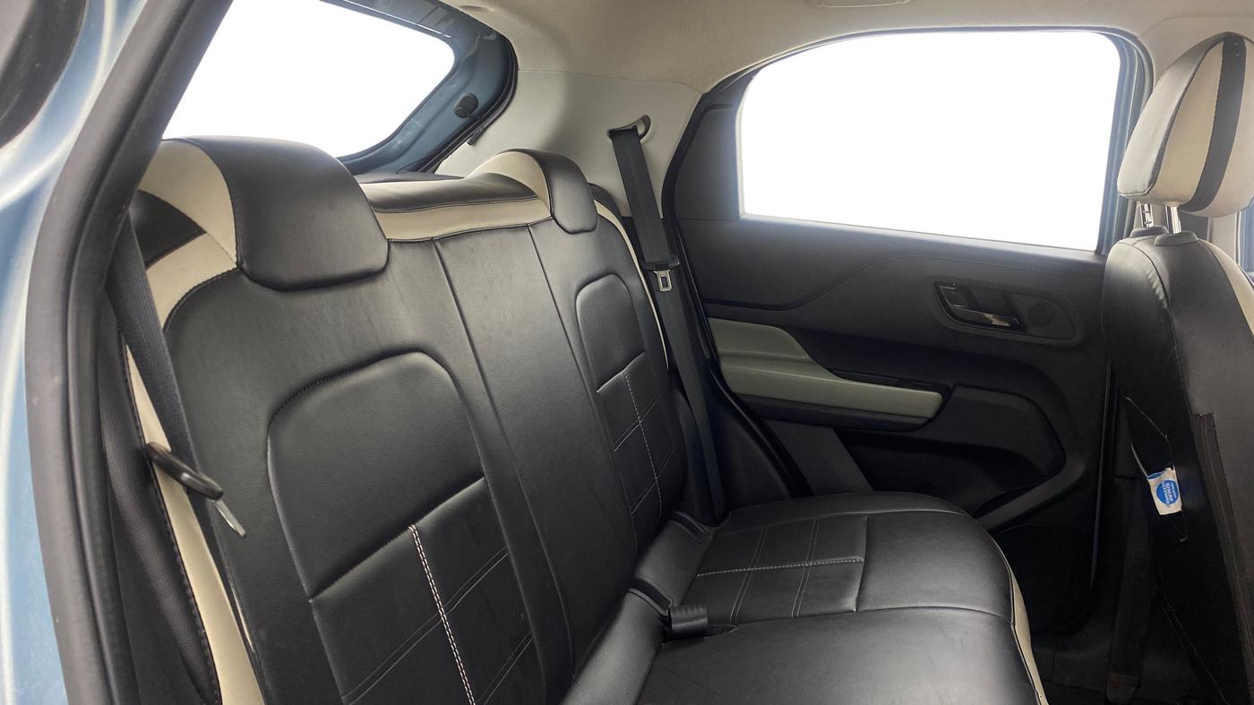 2022 Tata PUNCH ADVENTURE MT, Petrol, Manual, 9,426 km, Right Side Rear Door Cabin