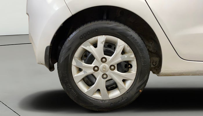 2016 Hyundai Grand i10 MAGNA AT 1.2 KAPPA VTVT, Petrol, Automatic, 80,484 km, Right Rear Wheel