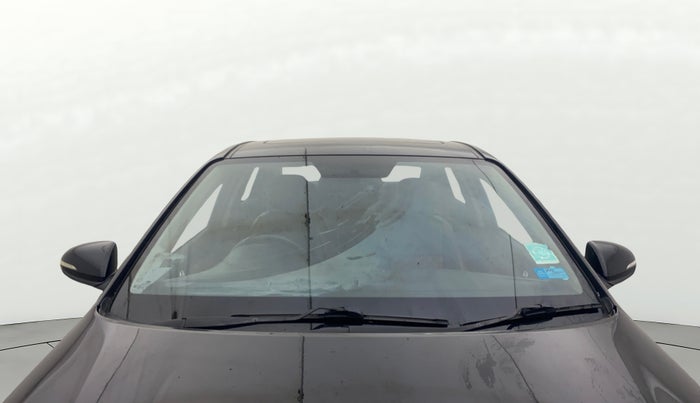 2017 Hyundai Verna 1.6 CRDI SX + AT, Diesel, Automatic, 1,14,826 km, Front Windshield