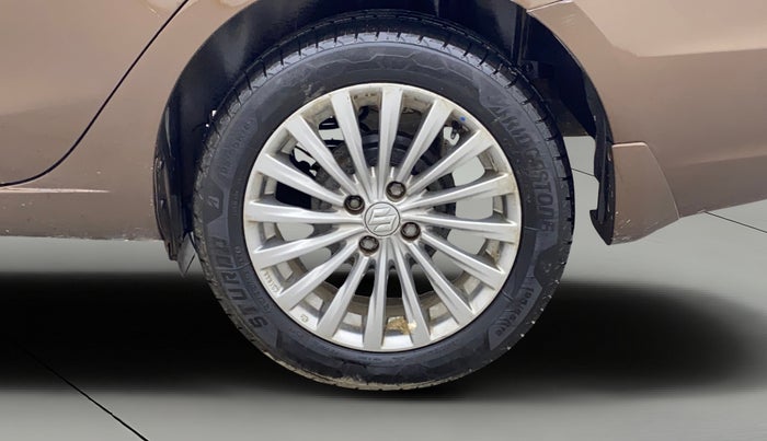 2015 Maruti Ciaz ZXI+, Petrol, Manual, 76,770 km, Left Rear Wheel