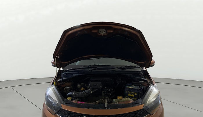 2018 Tata TIGOR XZ PETROL, Petrol, Manual, 72,006 km, Open Bonet