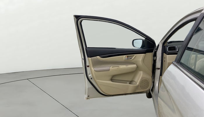 2017 Maruti Ciaz ZDI+ SHVS, Diesel, Manual, 95,421 km, LHS Front Door