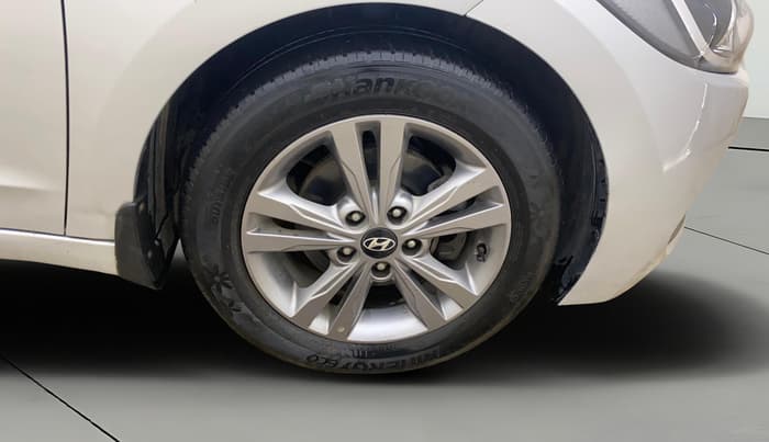 2017 Hyundai New Elantra 2.0 S PETROL, Petrol, Manual, 45,909 km, Right Front Wheel