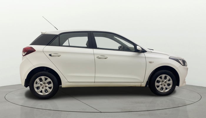 2015 Hyundai Elite i20 MAGNA 1.2, Petrol, Manual, 69,278 km, Right Side View