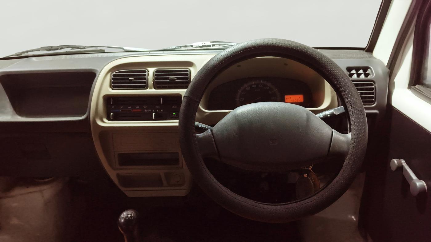 2016 Maruti Eeco 5 STR WITH A/C+HTR, Petrol, Manual, 45,085 km, Steering Wheel Close Up