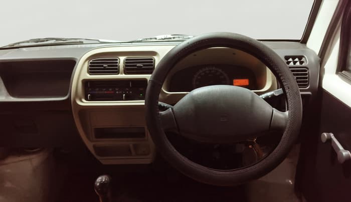 2016 Maruti Eeco 5 STR WITH A/C+HTR, Petrol, Manual, 45,085 km, Steering Wheel Close Up