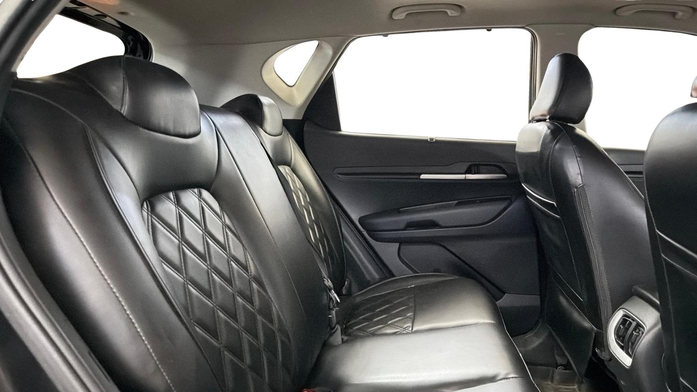 2024 KIA SONET HTK (O) 1.2 Petrol MT, Petrol, Manual, 48,161 km, Right Side Rear Door Cabin