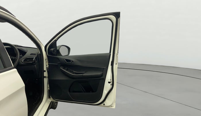 2023 Tata TIAGO NRG XZ MT, Petrol, Manual, 15,184 km, RHS Front Door